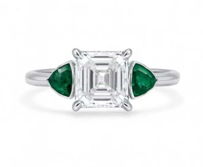 Emerald diamond ring